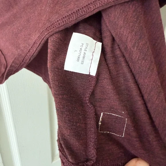 Vuori Women's Energy Tank - Picture 4 of 5